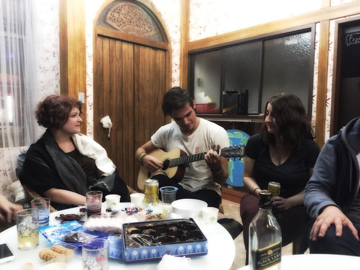 Hostel Of Rising Sun 昇行旅 Jungho Kültér fotó